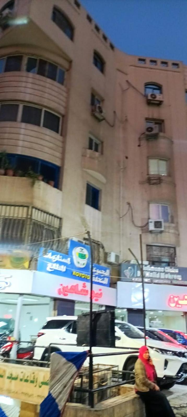 مفروشة على شارع الهرم الرئيسى