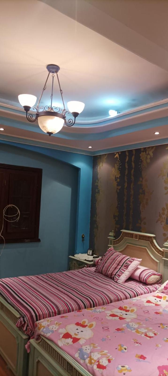مفروشة على شارع الهرم الرئيسى Cairo